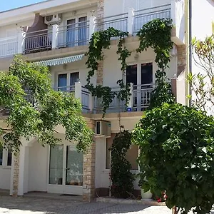Ivi Apartman