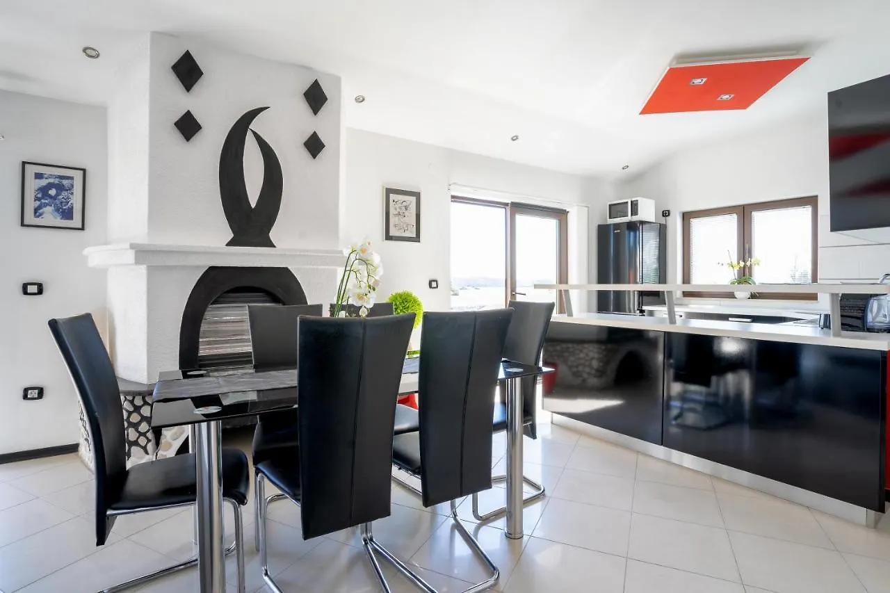 Apartment Elizabeta Sali 0*,